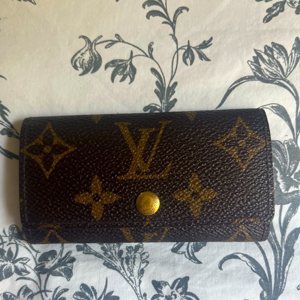 Louis Vuitton 4 Ring Key Holder